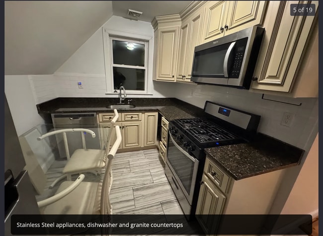 30 Adams St unit 3, New Bedford, MA 02746 - photo 6