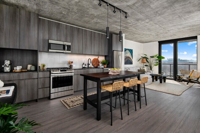 1415 W Randolph St unit 215, Chicago, IL 60607 - photo 2