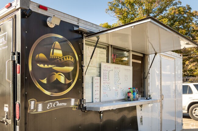 Taqueria El Charro brings some of the best Mexican cuisine to the Chicot West area.