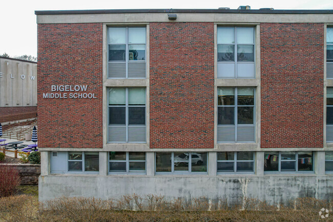 Bigelow Middle School serves kids 6-8 in Newton.