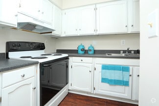 3301 Grange Hall Rd, Holly, MI 48442