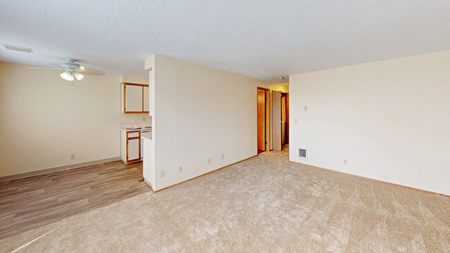 Cheryl Lynn, Salem, OR 97305 - photo 3