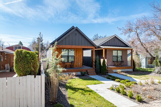 You can find rows of bungalows with modern touches in Central Rim.