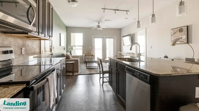 2090 Sundance Pkwy unit 8204, New Braunfels, TX 78130 - photo 5