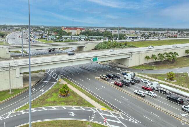 The intersection of I-4 and US-98 allows Kathleen travelers quick access.