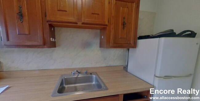 349 Pleasant St unit B1-20, Malden, MA 02148 - photo 5