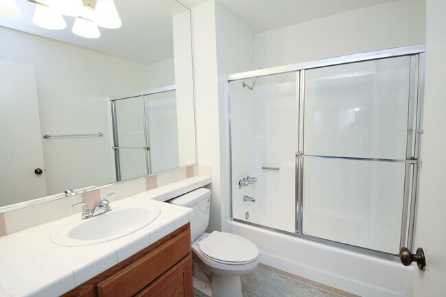 Sherman Oaks Renaissance, Sherman Oaks, CA 91423 - photo 4