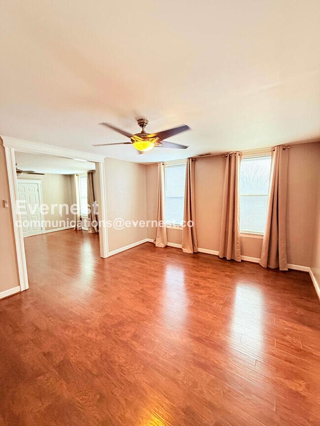 4443 Elmwood St unit 4447, Detroit, MI 48207 - photo 6