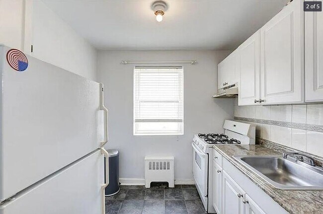 Van Reypen Arms unit 311, Jersey City, NJ 07306 - photo 7