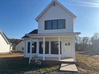 150 Apache Ln, Lafayette, TN 37083