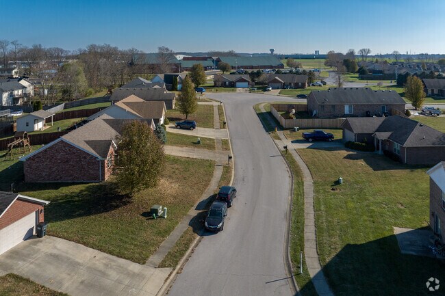 Many of the streets in Charlestown are wide, for on street parking.