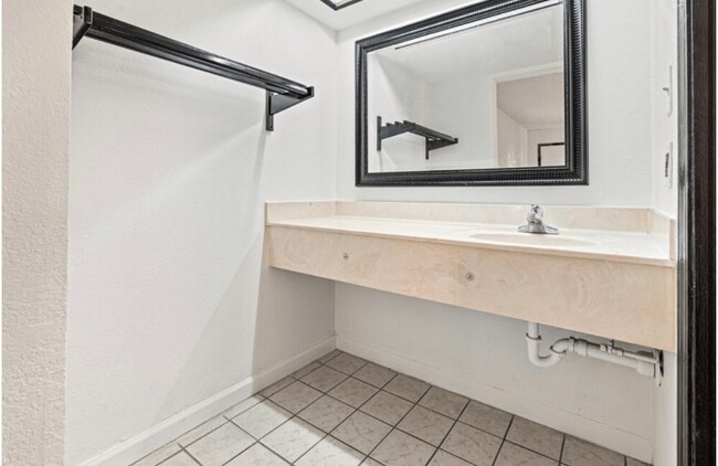 1024 Bridge City Ave unit 1, Nine Mile Point, LA 70094 - photo 5