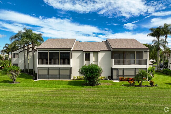 Indian Creek offers condo  buildings surrounding the Jupiter Golf Course.