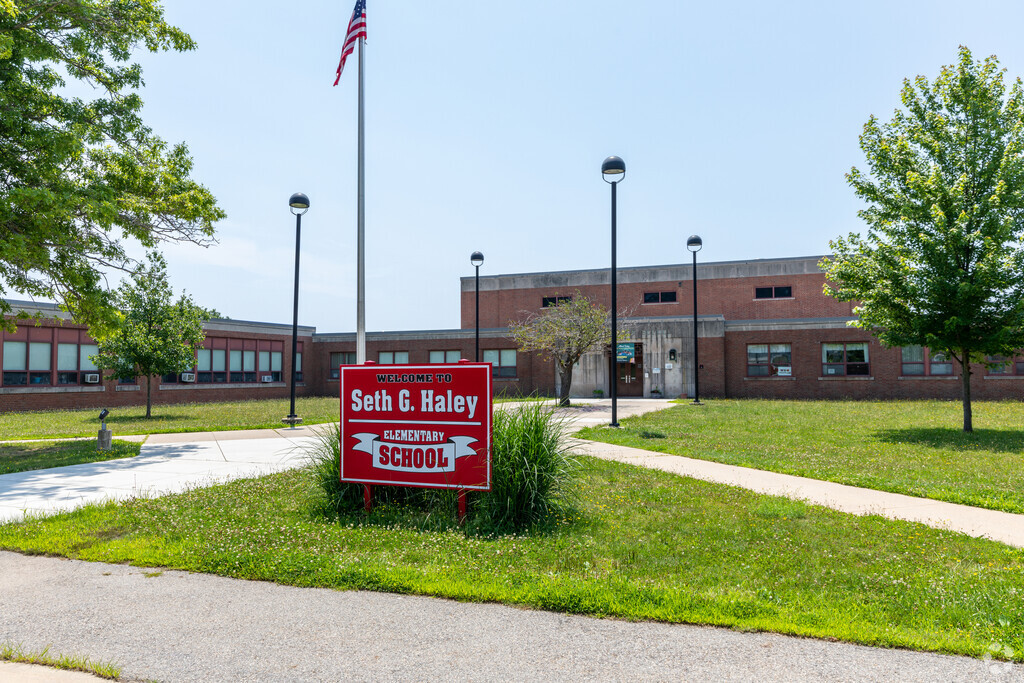 Seth G. Haley Elementary School in West Haven serves students in pre-K through 4th grade.