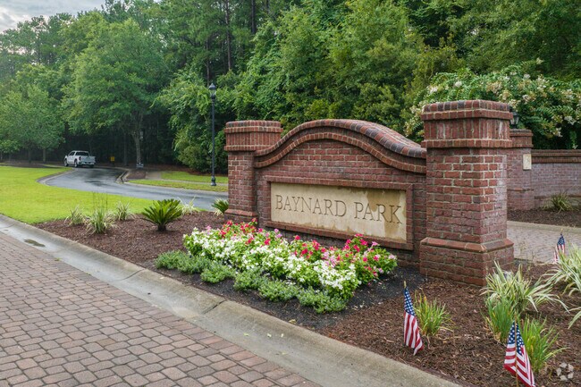 Baynard Park is quiet neighborhood with new amenities emerging nearby.