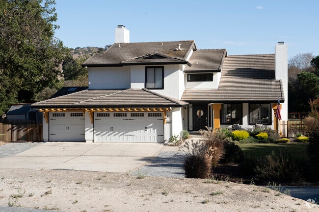 This Toro Park home has plenty of garage space.