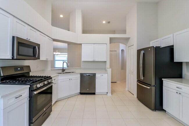 1243 Maximilian Dr, Wesley Chapel, FL 33543 - photo 6