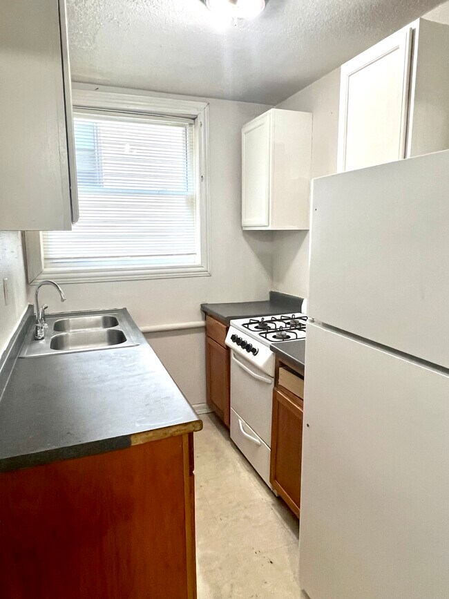 706 W Prairie Ave Unit 3, Decatur, IL 62522