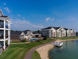 5300 Crystal Lake Dr, Evansville, IN 47715
