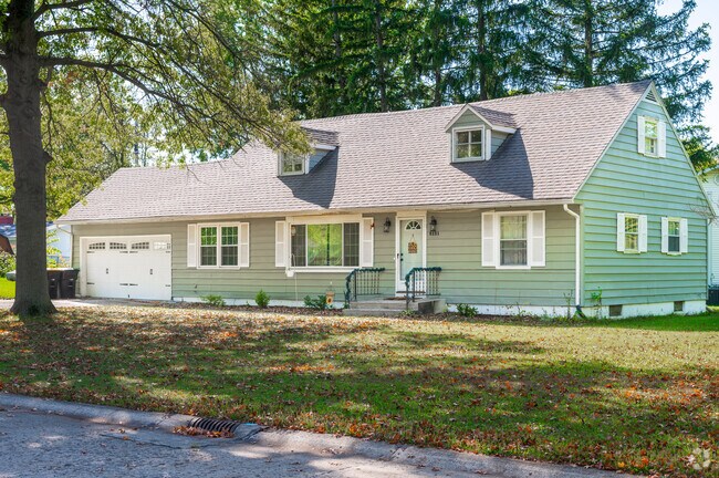 A charming cape cod in Fort Wayne's Colonial Park area.