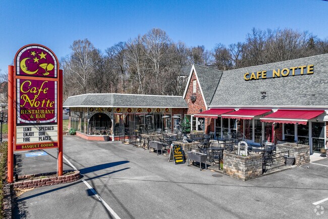 Café Notte is a local favorite in Emsworth.