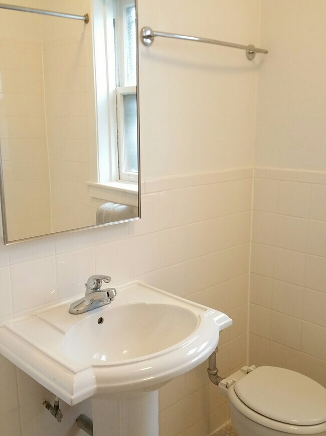 710 Seward St unit 1S, Evanston, IL 60202 - photo 7