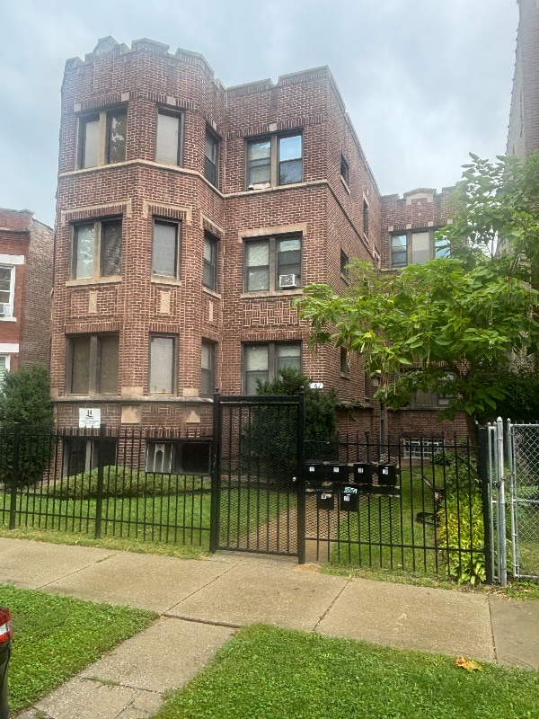 6 W 111th Place Unit 3, Chicago, IL 60628