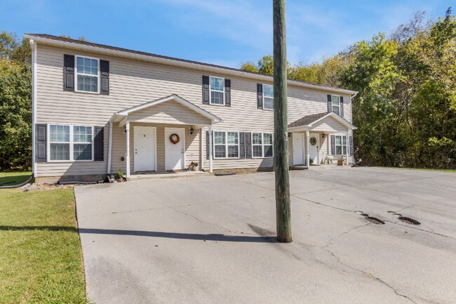 109 Creekside Dr NW unit 3, Calhoun, GA 30701 - photo 3