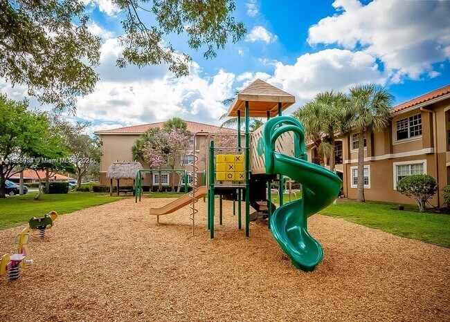 151 SW 117th Ave unit 204, Pembroke Pines, FL 33025 - photo 5