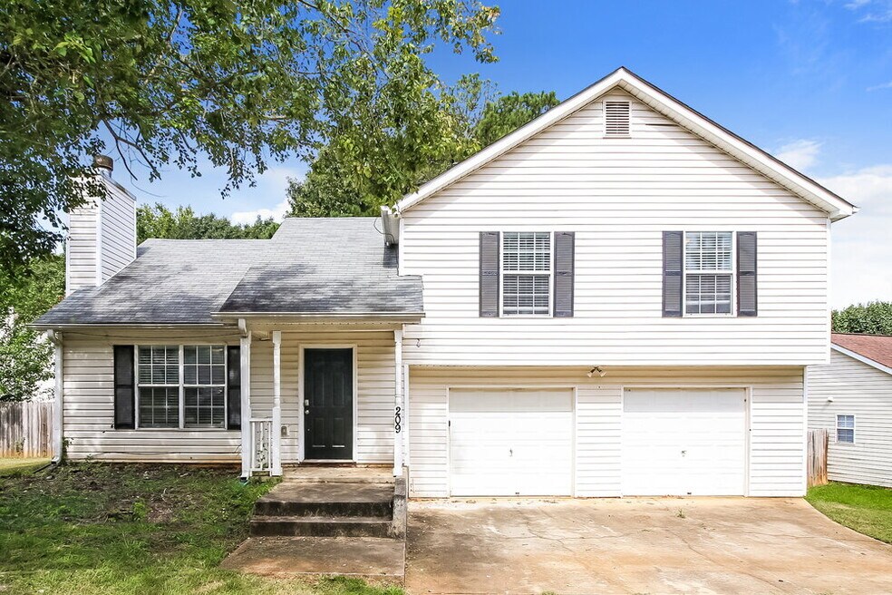 209 Brandon Ridge Cir, Stockbridge, GA 30281 - photo 1