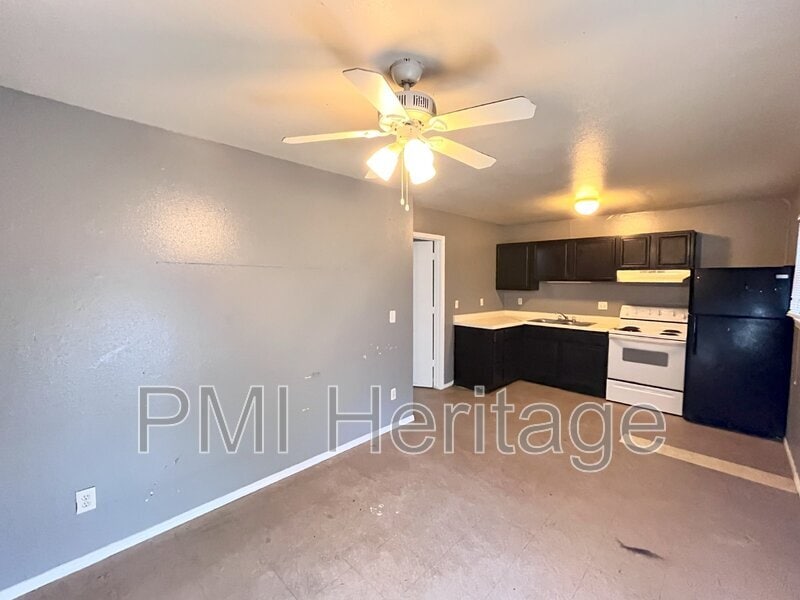 809 E Huntsville Ave unit 108, Springdale, AR 72764 - photo 1