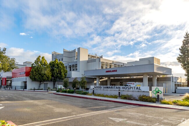 Good Samaritan Hospital is less than 3 miles away from De Voss-Leigh.