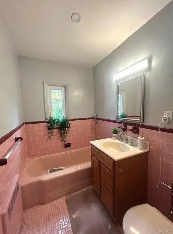 65-43 Alderton St, Queens, NY 11374 - photo 7