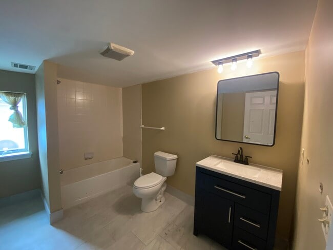 1140 East Blvd unit B, Alpha, NJ 08865 - photo 6