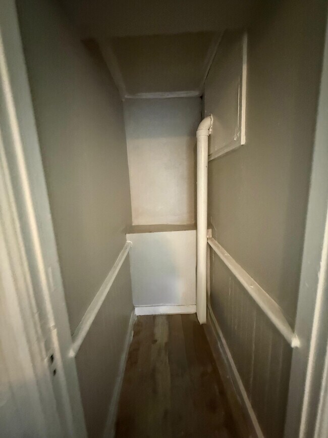 164 Main St unit 1R, Cohoes, NY 12047 - photo 4