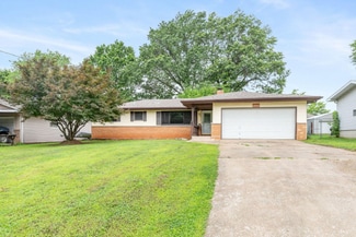 3047 S Ferguson Ave, Springfield, MO 65807