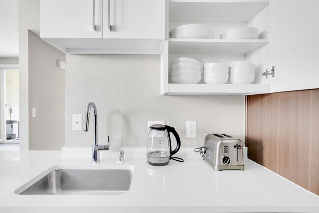 1265 Lakeside Dr unit FL2-ID2100, Sunnyvale, CA 94085 - photo 7