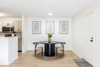 8565 Daly Rd, Cincinnati, OH 45231