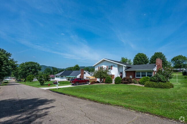 New Martinsville is the typical quiet town with manicured lawns and lovely homes.