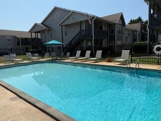 1050 Harborview Dr NE, Decatur, AL 35601