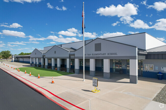 San Tan Elementary in Gilbert provides a challenging and supportive learning environment.