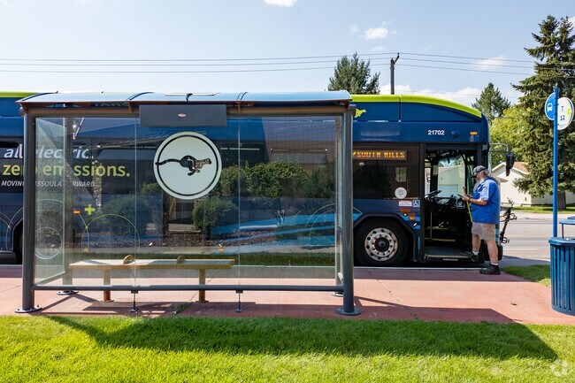 Few bus options available in Moose Can Gully.