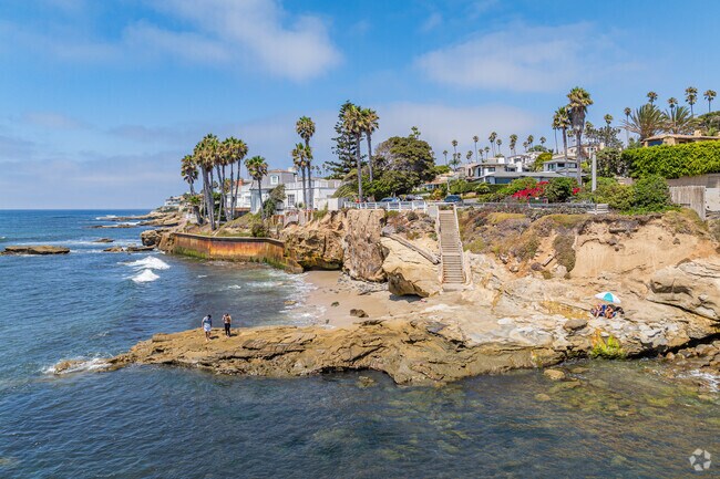 Vista Point attracts residents and visitors for its rock formations and wildlife.