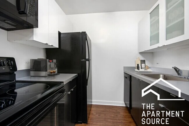 1111 N Dearborn St unit 1904, Chicago, IL 60610 - photo 3