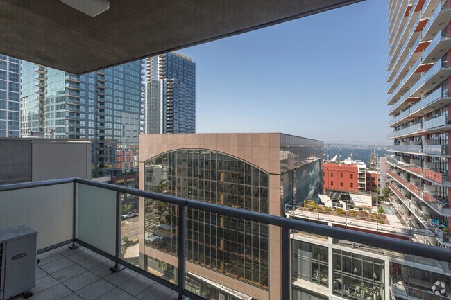 Allegro Towers, San Diego, CA 92101 - photo 2