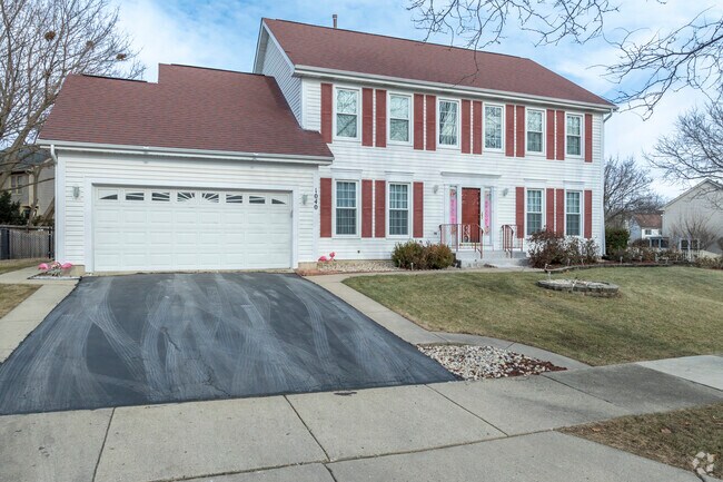 Colonial revival homes in Cobblers Crossing are a popular style.