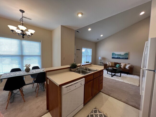 Woods at Latimer (1 bed/1 bath community), Bloomington, IN 47401 - photo 7
