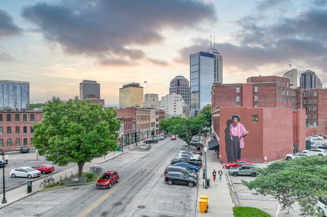 Mass Ave in Cottage Home has plenty of shopping and dining options.