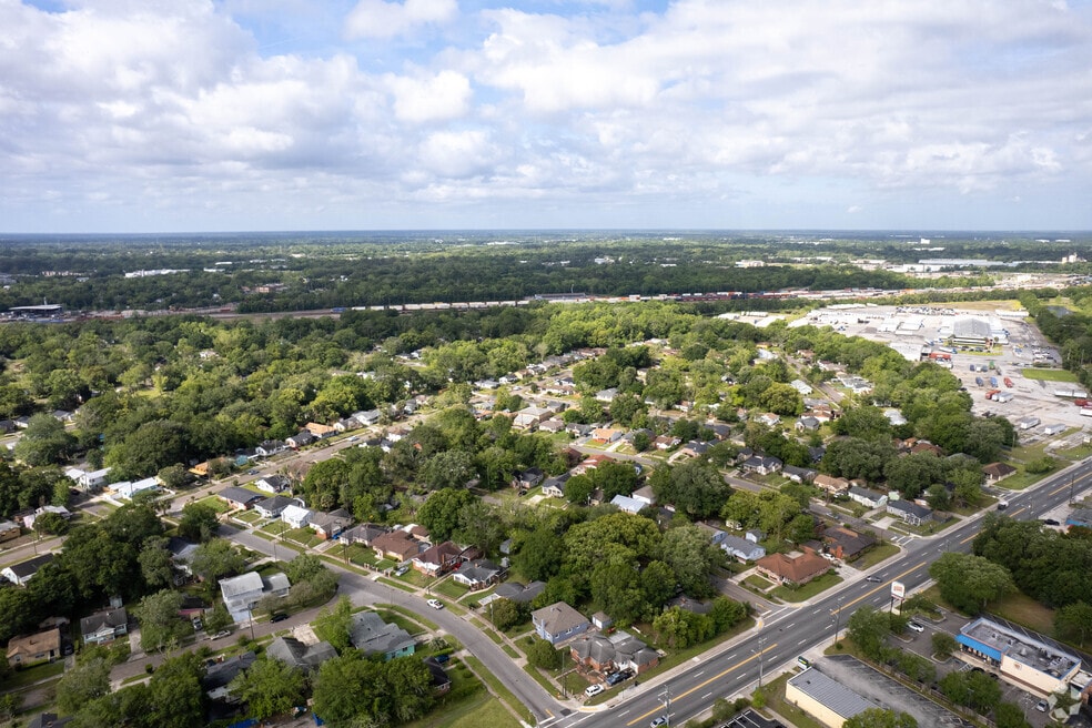 College Gardens/Mid-West