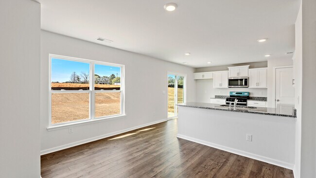 134 Bobbin Rd, Greenville, SC 29611 - photo 7